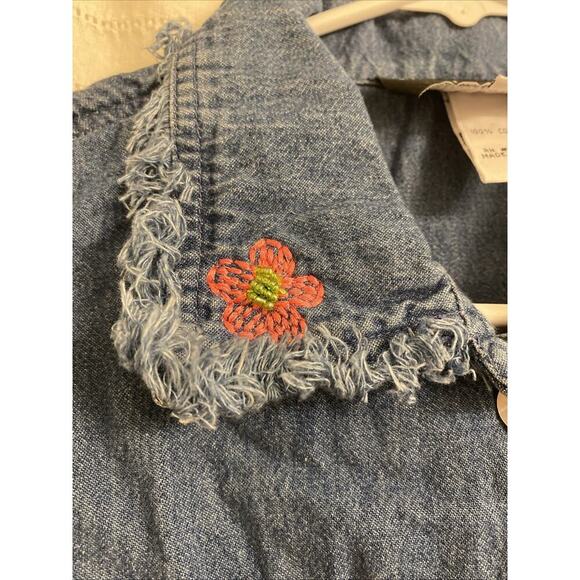 Signature By Jerell Denim Vest Women’s Medium Blue Embroidered Cotton - Picture 4 of 7